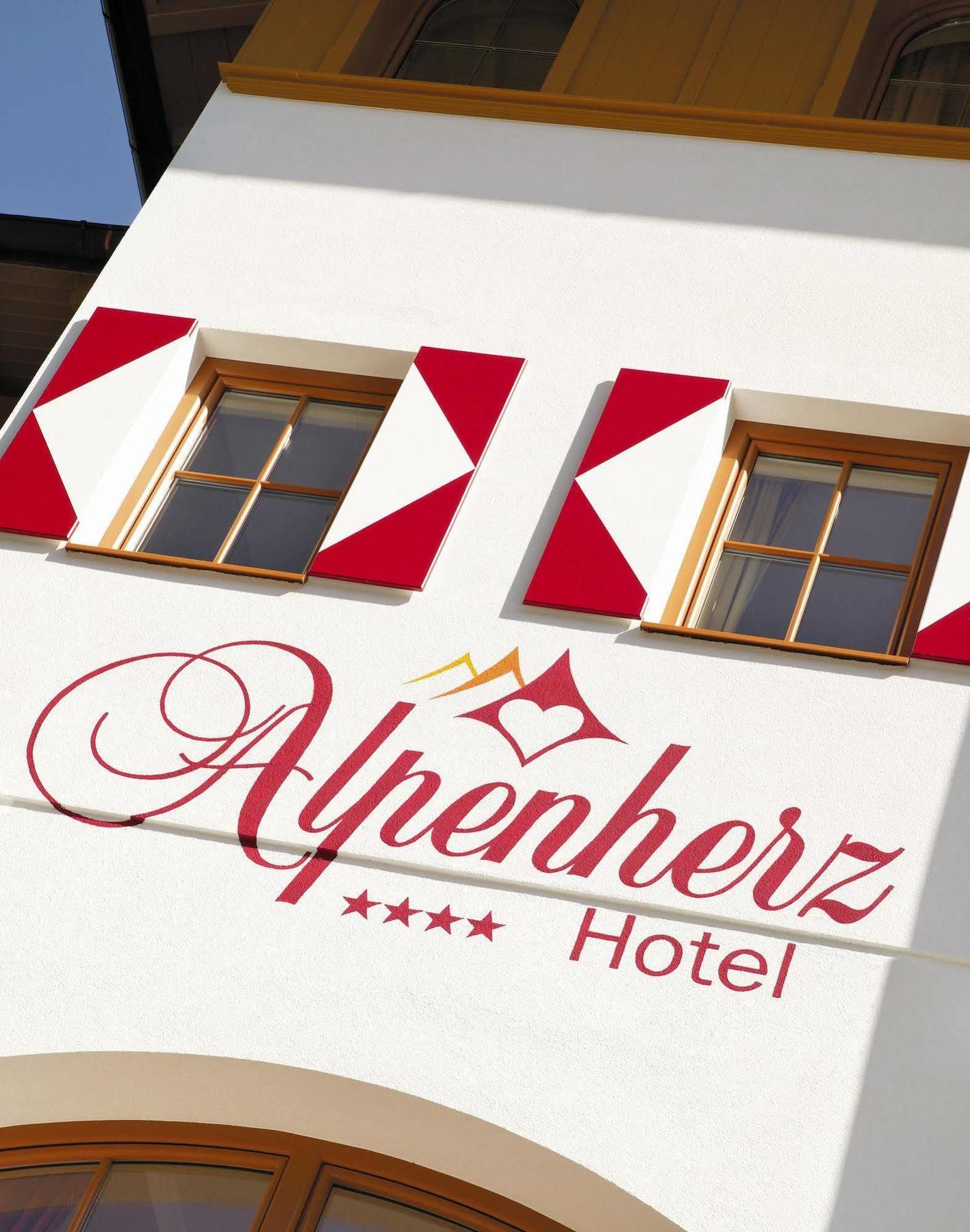Alpenherz Hotel Garni Gerlos Bagian luar foto